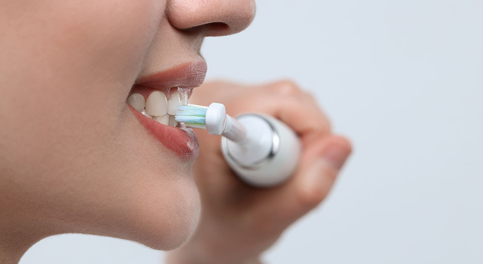 The Power of Electric: How Electric Toothbrushes Outperform Manual Brushing